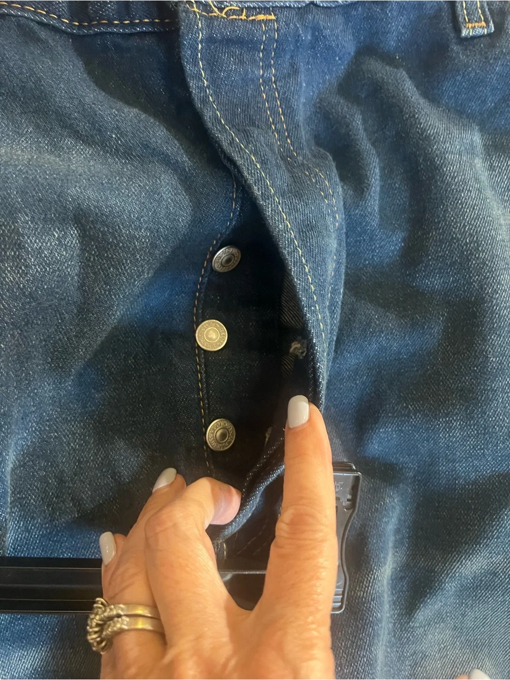 Levi's Relaxed Fit Men's Jeans in Dark Indigo